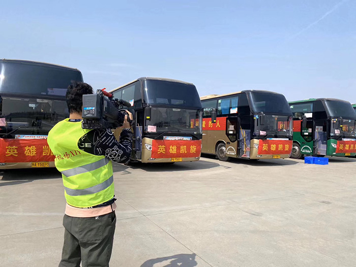 陕西援鄂抗疫英雄凯旋归来